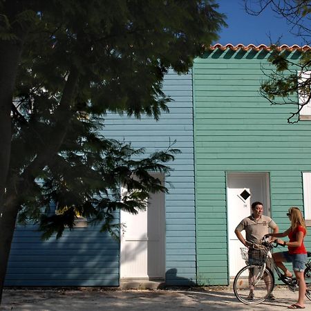 Residence Odalys Le Village Des Amareyeurs Le Château-dʼOléron Kültér fotó