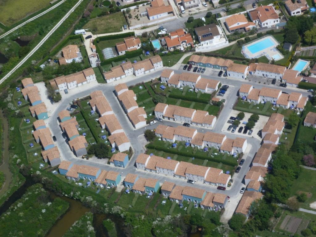 Residence Odalys Le Village Des Amareyeurs Le Château-dʼOléron Kültér fotó