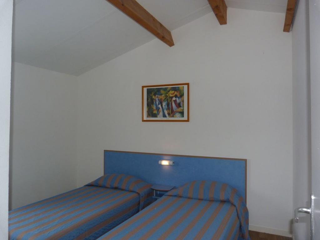 Residence Odalys Le Village Des Amareyeurs Le Château-dʼOléron Kültér fotó